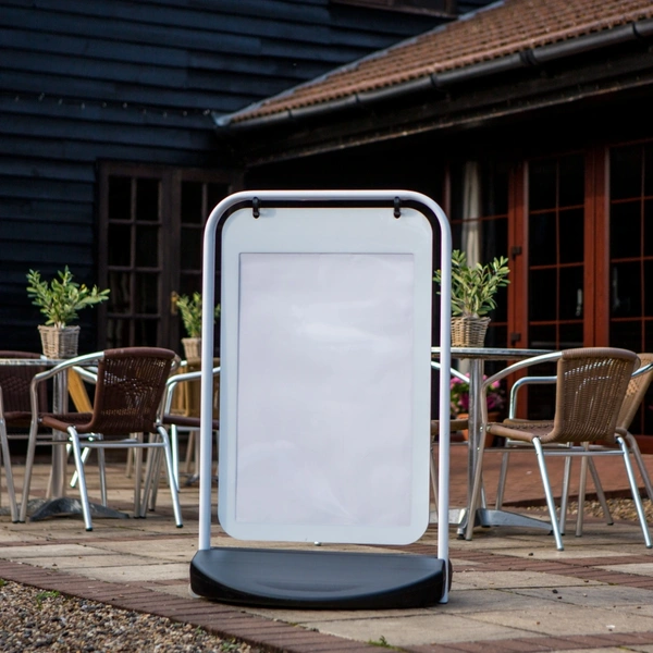  Swinger 3000 White Frame Poster Pocket Plain In Situ